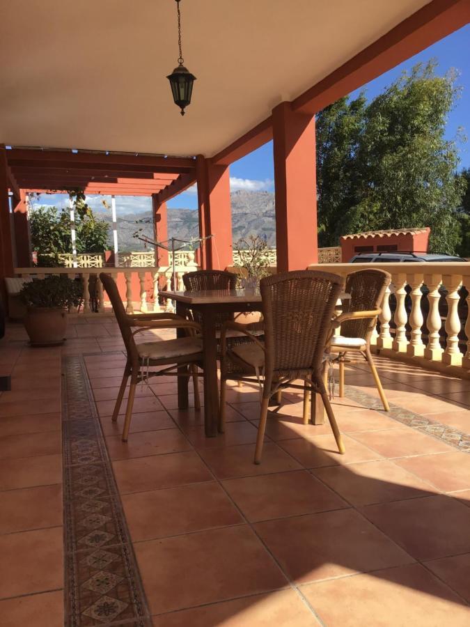 Villa Paloma Blanca 阿尔比尔 外观 照片