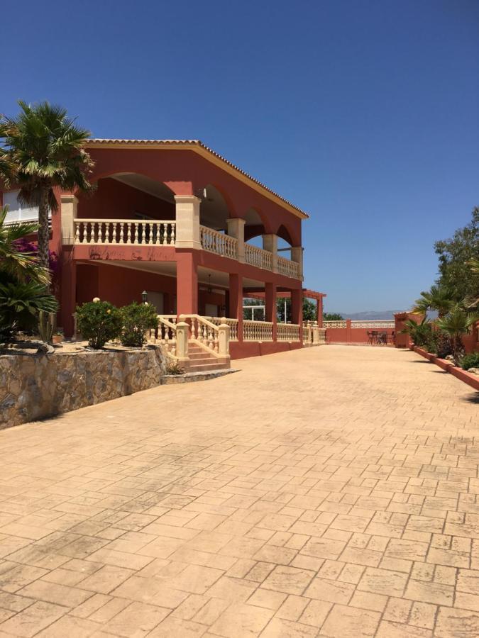 Villa Paloma Blanca 阿尔比尔 外观 照片