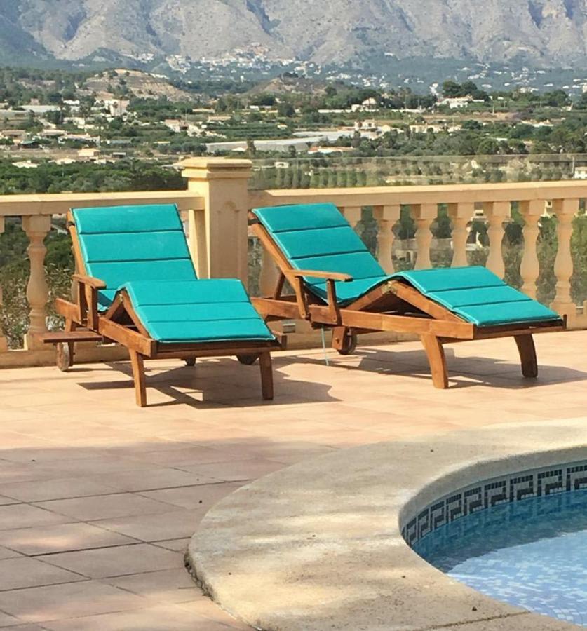 Villa Paloma Blanca 阿尔比尔 外观 照片
