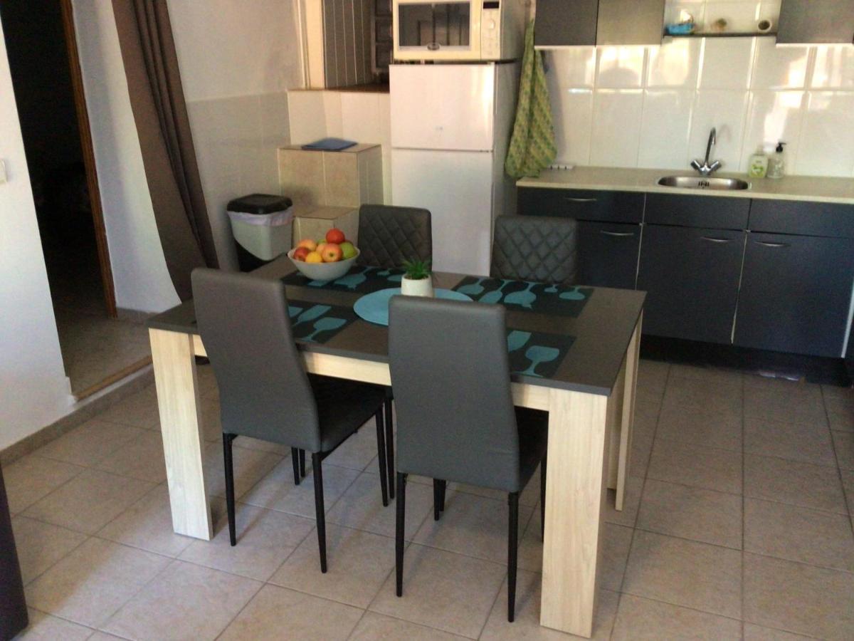 Villa Paloma Blanca 阿尔比尔 外观 照片